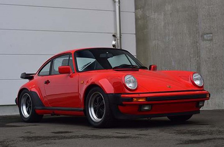 Porsche 911 Turbo 930 (1978) – Rouge Indien